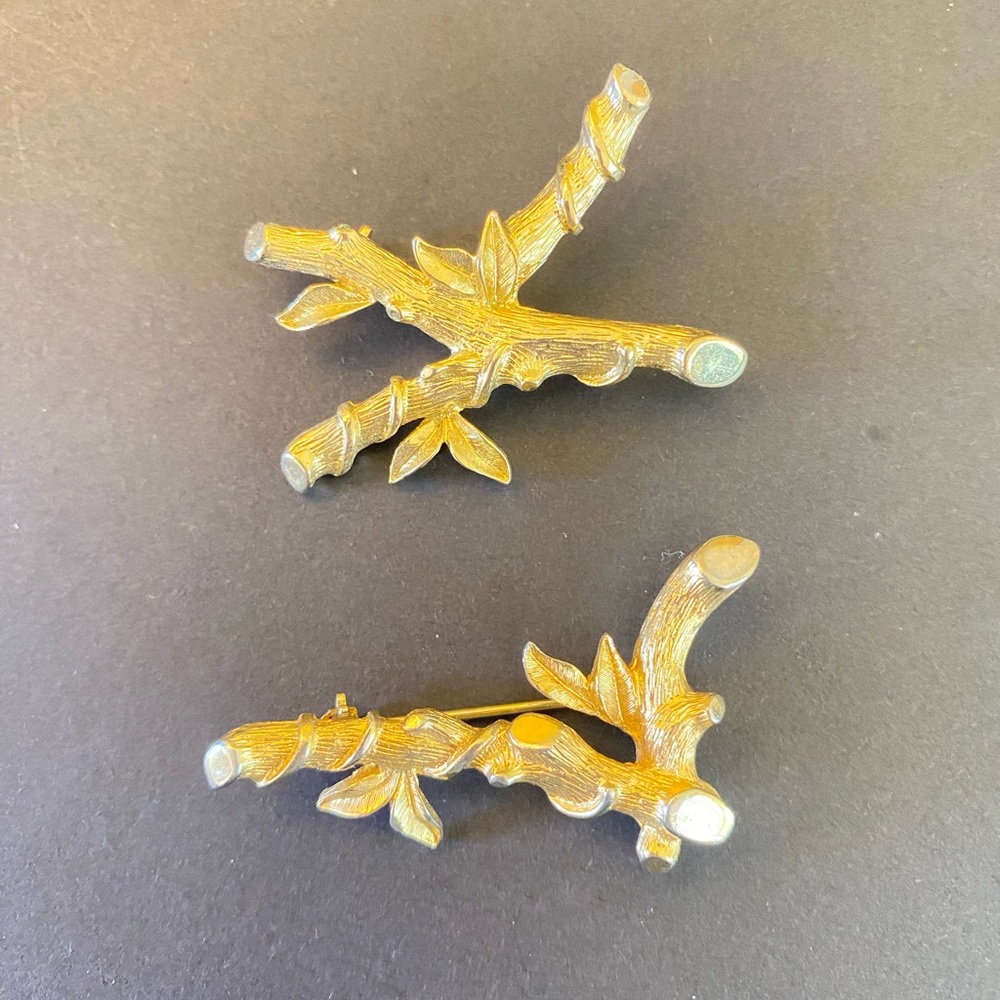 Vintage Gold tone Sarah Coventry Branch Leaf Brooches - Set of 2